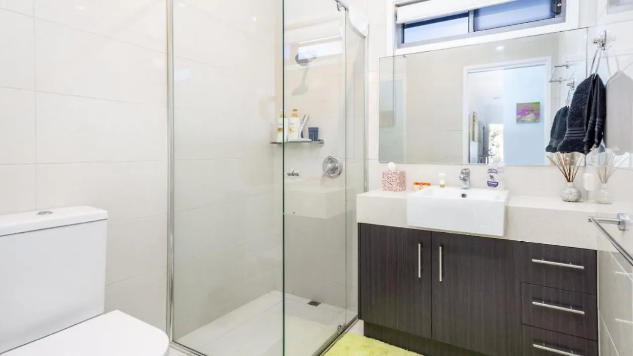 הוילה Bongaree Modern Luxury Across From The Water